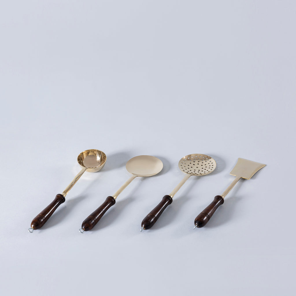 set of 4 kitchen cooking utensils.