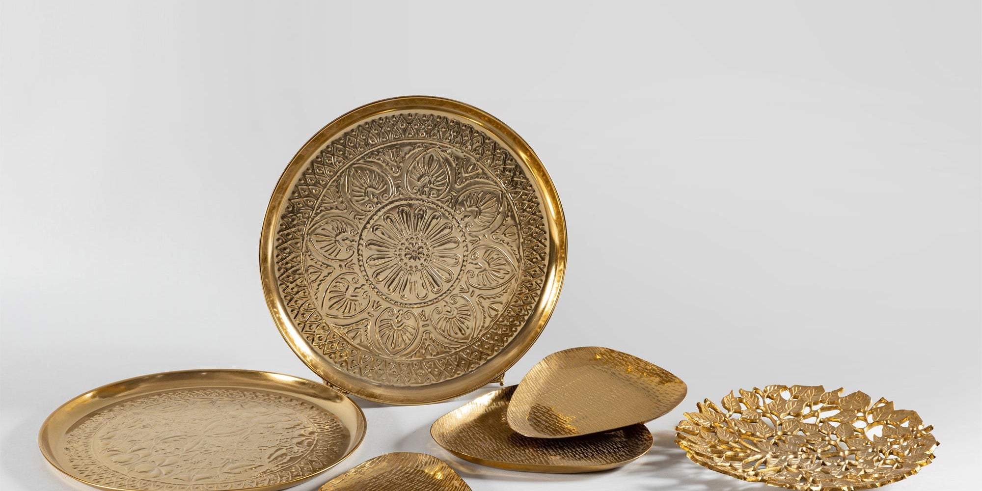 Elevate Your Living Space: Exploring Different Types of Decorative Trays