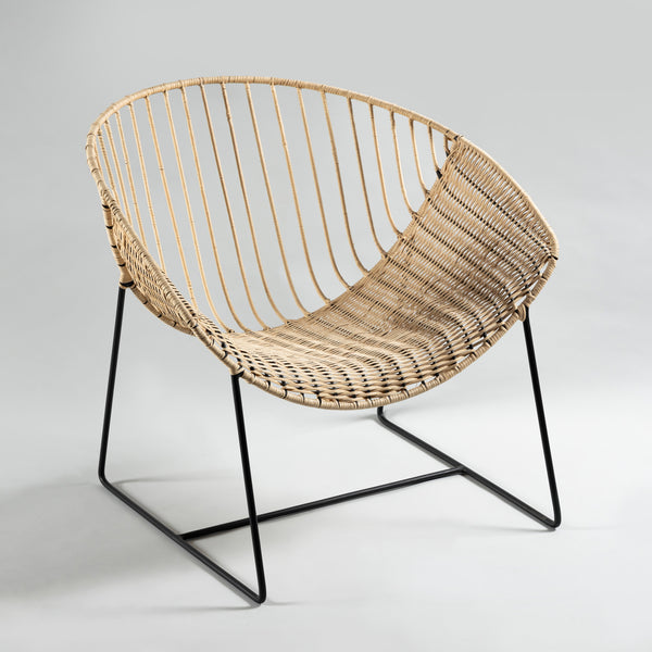 Rattan lounge chair